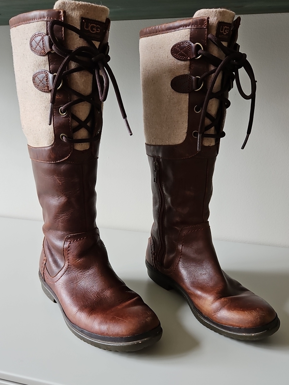 UGG Elsa Tall Brown Leather & Cream Wool Lace-Up Boots (1005578) - Womens 8